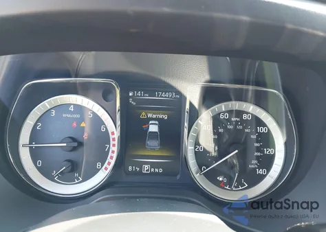 2017 Nissan Titan Sv z USA, uszkodzony, nr VIN 1N6AA1E67HN527372